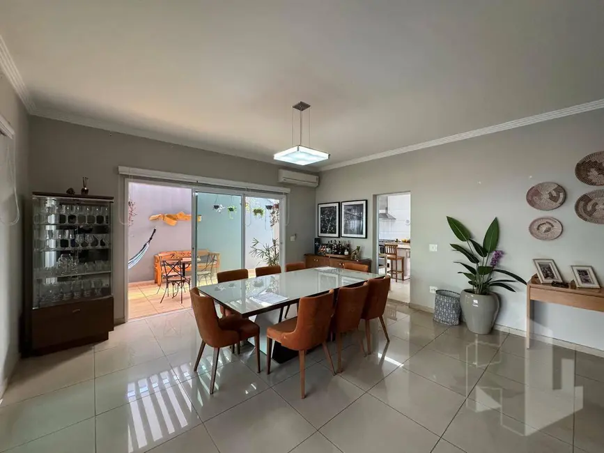 Foto 5 de Casa com 3 quartos à venda, 1000m2 em Jau - SP