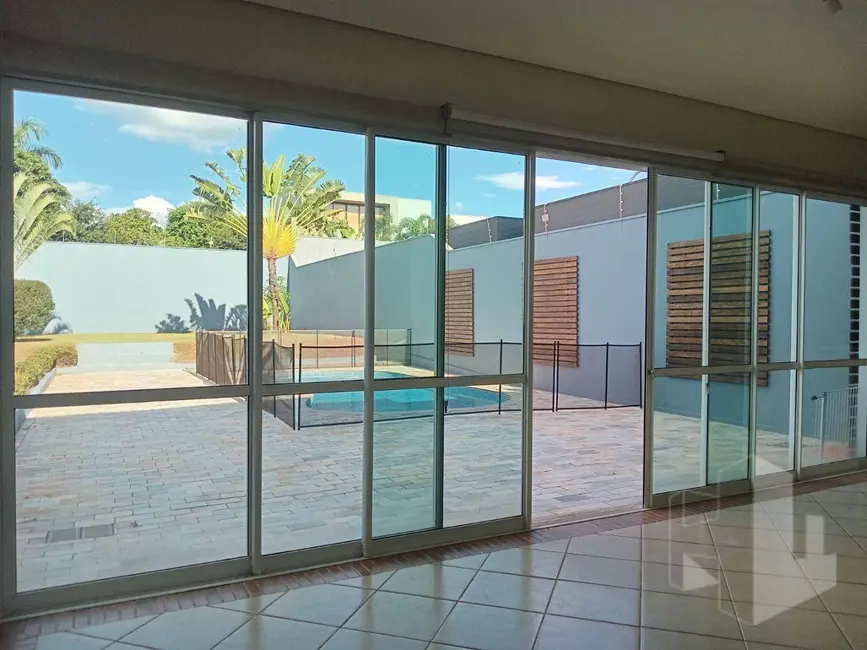 Foto 9 de Casa com 3 quartos à venda, 1000m2 em Jau - SP