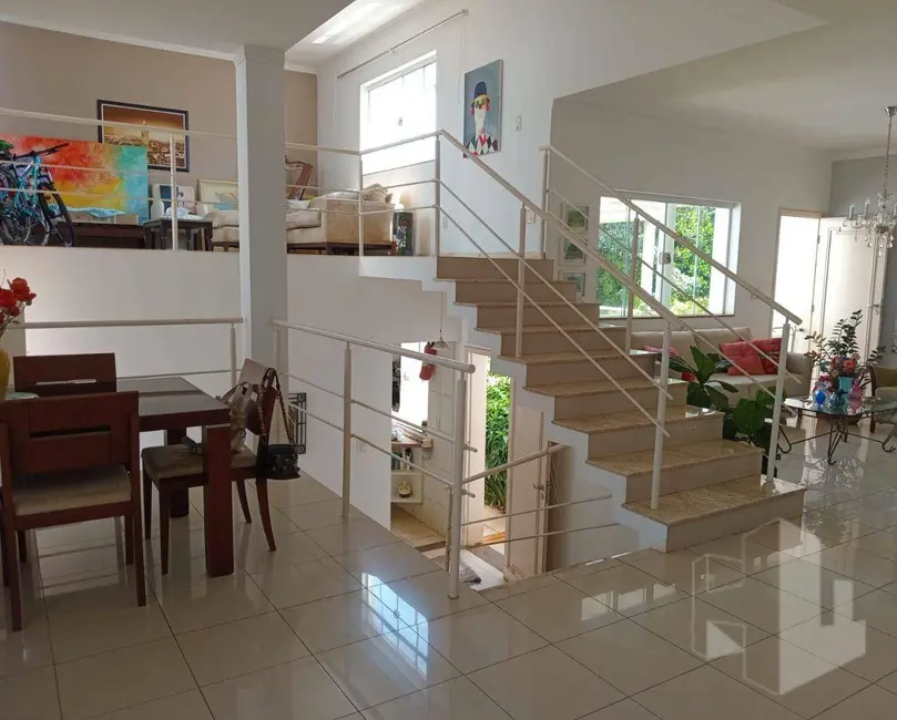 Foto 2 de Casa com 3 quartos à venda, 421m2 em Jardim Alvorada, Jau - SP