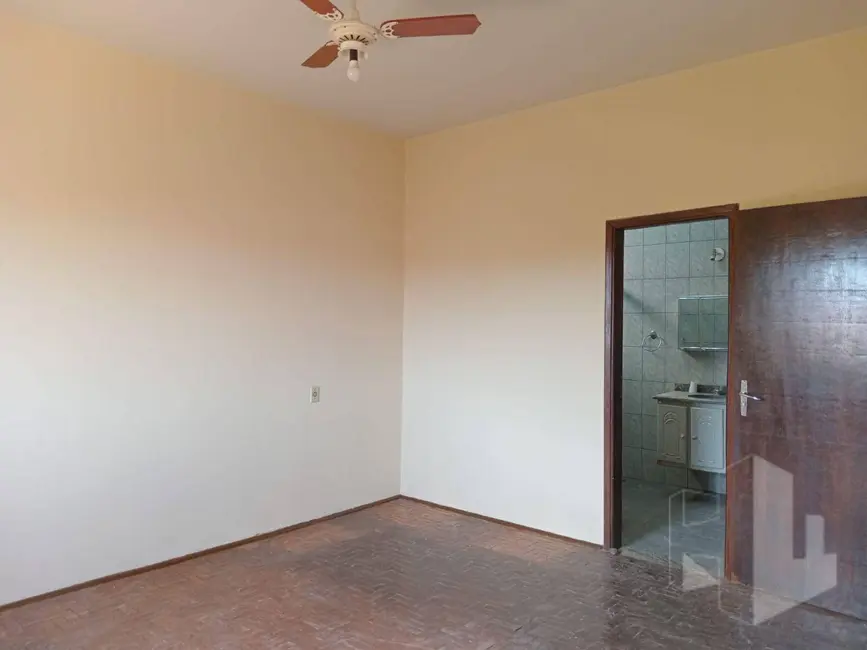 Foto 6 de Casa com 3 quartos à venda, 465m2 em Centro, Jau - SP