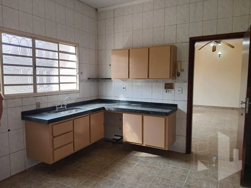 Foto 3 de Casa com 3 quartos à venda, 465m2 em Centro, Jau - SP
