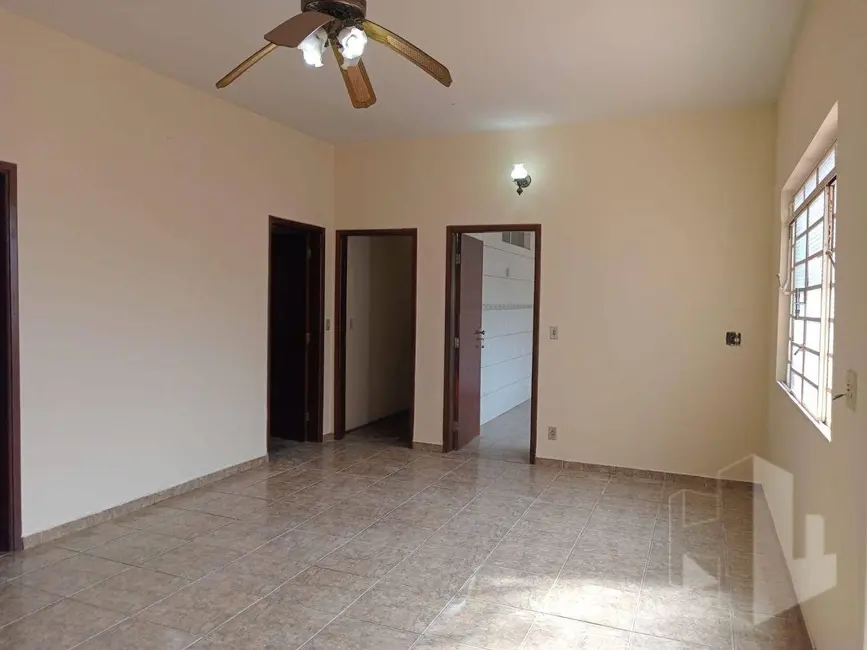 Foto 1 de Casa com 3 quartos à venda, 465m2 em Centro, Jau - SP