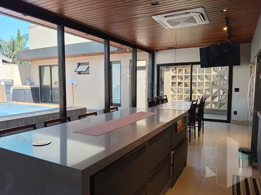 Foto 4 de Casa com 4 quartos à venda, 300m2 em Jardim Campos Prado, Jau - SP