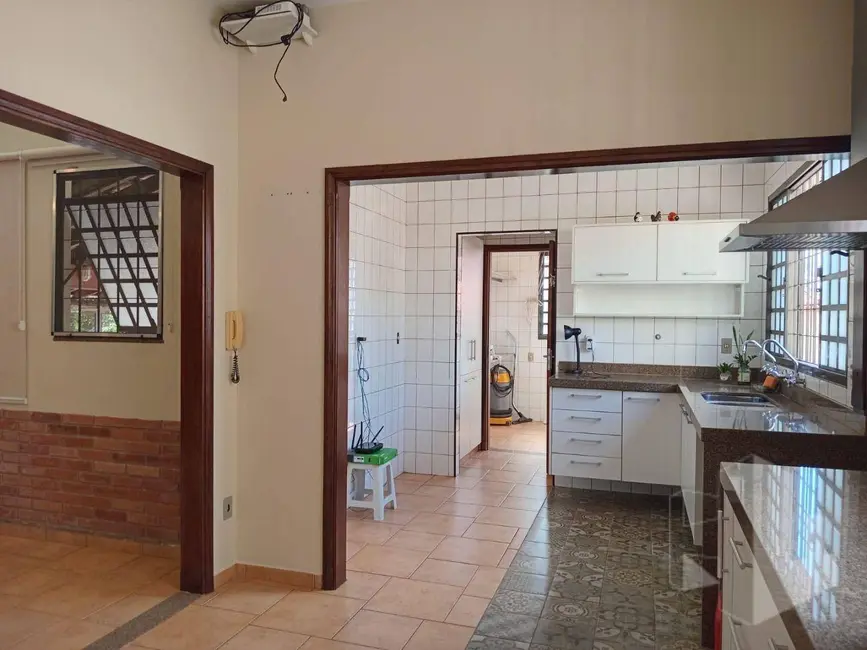 Foto 3 de Casa com 3 quartos à venda, 282m2 em Jardim Continental, Jau - SP