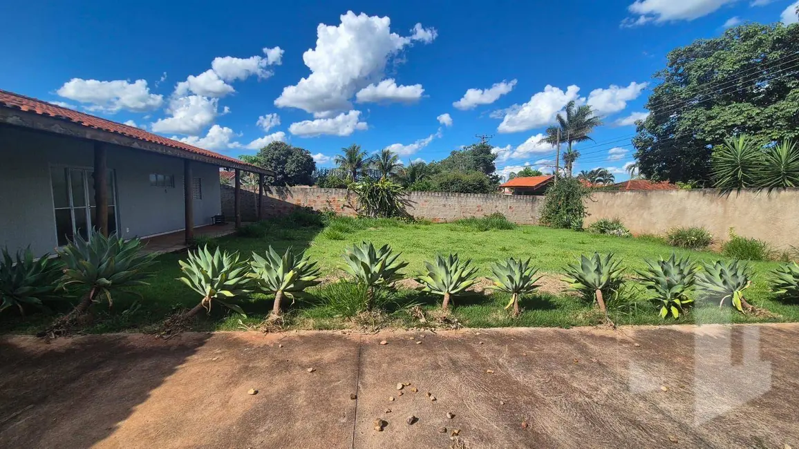 Foto 2 de Casa com 1 quarto à venda, 1000m2 em Jau - SP