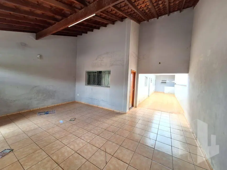 Foto 1 de Casa com 2 quartos à venda, 140m2 em Jardim Cila de Lúcio Bauab, Jau - SP
