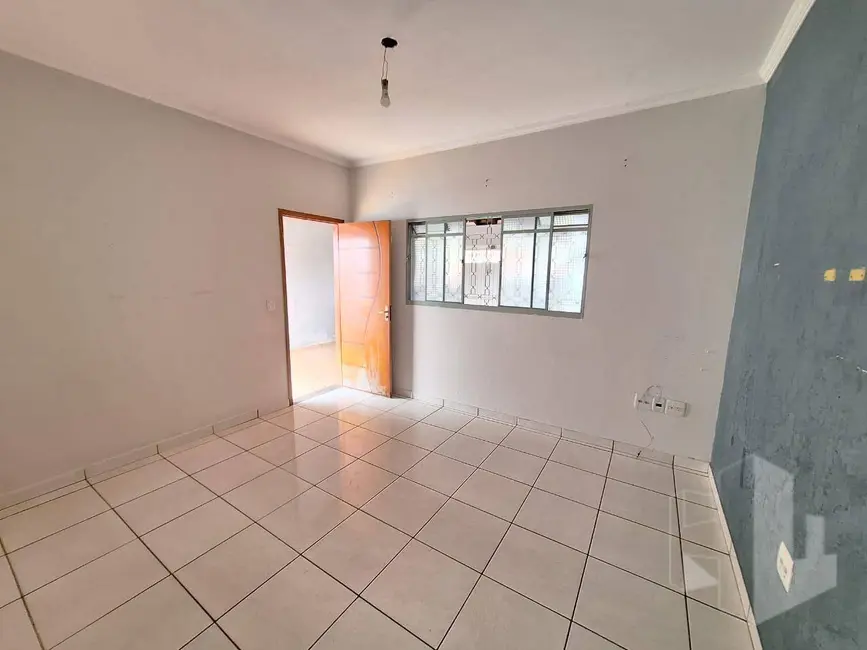Foto 3 de Casa com 2 quartos à venda, 140m2 em Jardim Cila de Lúcio Bauab, Jau - SP