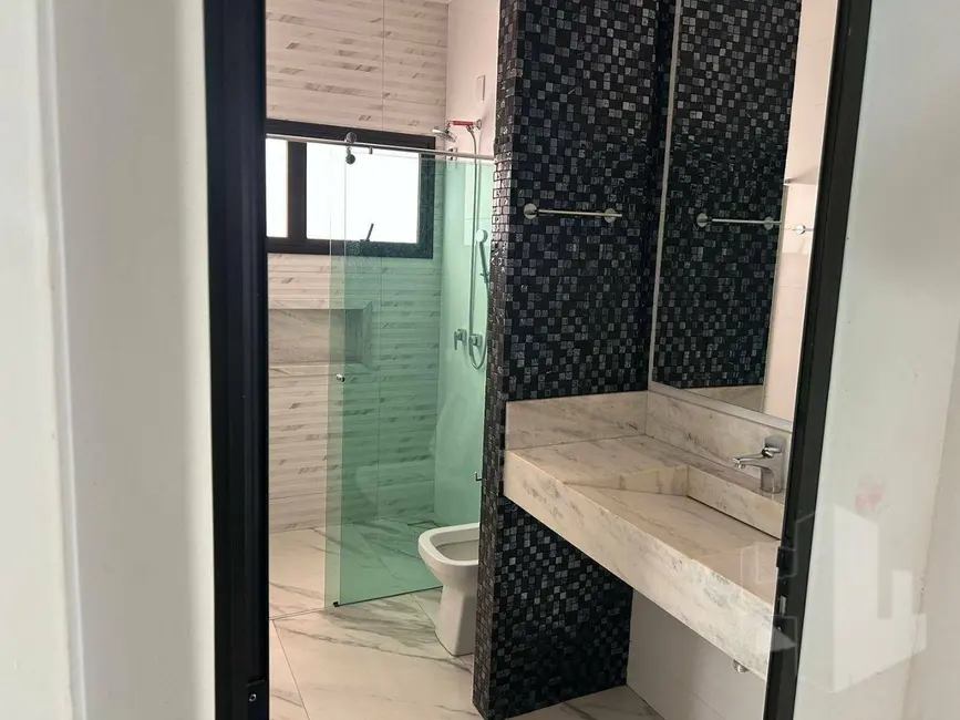 Foto 8 de Casa de Condomínio com 3 quartos à venda, 392m2 em Condomínio Flamboyant, Jau - SP