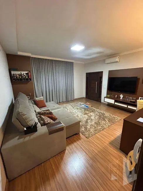 Foto 7 de Casa de Condomínio com 3 quartos à venda, 360m2 em Condomínio Flamboyant, Jau - SP
