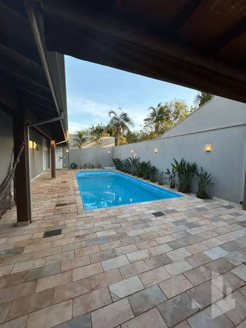 Foto 2 de Casa de Condomínio com 3 quartos à venda, 360m2 em Condomínio Flamboyant, Jau - SP