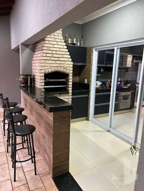 Foto 4 de Casa de Condomínio com 3 quartos à venda, 360m2 em Condomínio Flamboyant, Jau - SP