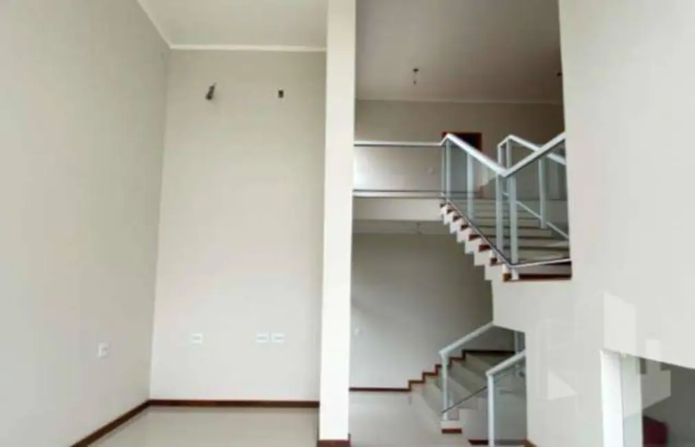 Foto 3 de Casa de Condomínio com 4 quartos à venda e para alugar, 600m2 em Vila Real, Jau - SP