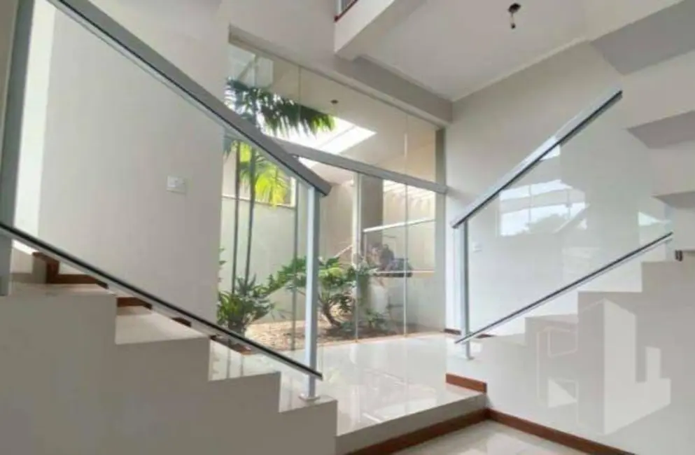 Foto 1 de Casa de Condomínio com 4 quartos à venda e para alugar, 600m2 em Vila Real, Jau - SP