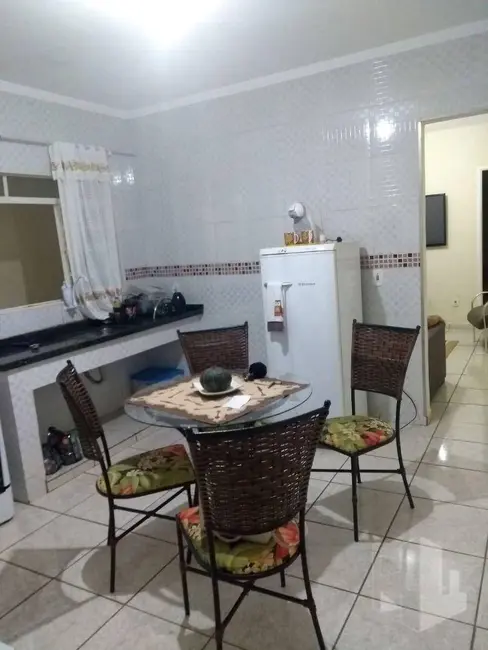 Foto 1 de Casa com 2 quartos à venda, 125m2 em Jardim Sanzovo, Jau - SP