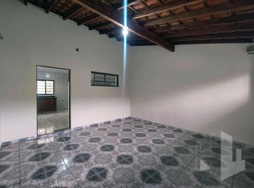 Foto 3 de Casa com 3 quartos para alugar, 205m2 em Jardim Antonina, Jau - SP