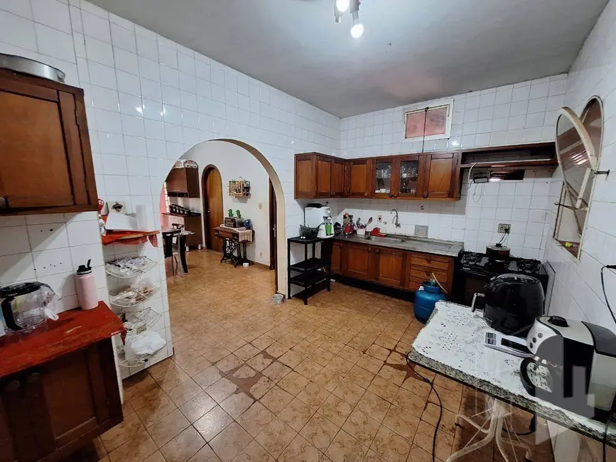 Foto 5 de Casa com 4 quartos à venda, 400m2 em Centro, Jau - SP
