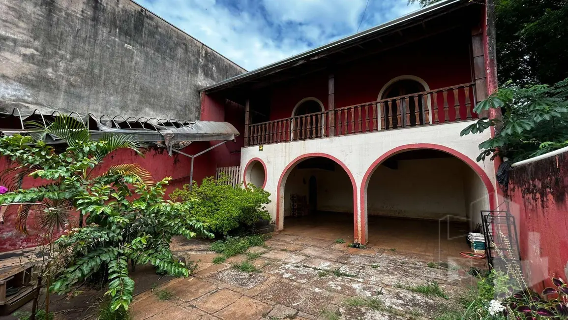 Foto 2 de Casa com 4 quartos à venda e para alugar, 400m2 em Centro, Jau - SP