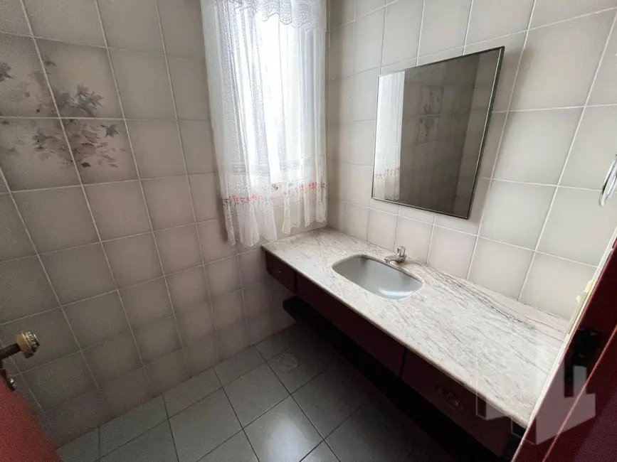 Foto 3 de Apartamento com 3 quartos para alugar, 200m2 em Centro, Jau - SP