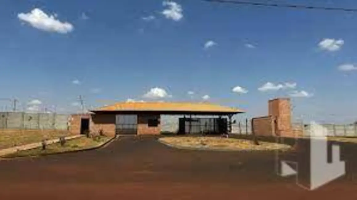 Foto 1 de Terreno / Lote à venda, 650m2 em Centro, Jau - SP