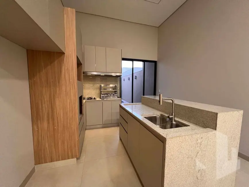 Foto 5 de Casa de Condomínio com 3 quartos à venda, 180m2 em Jardim Europa, Jau - SP