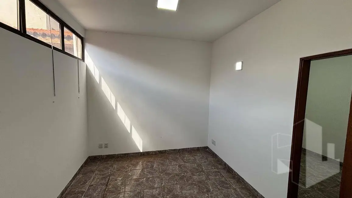 Foto 9 de Casa para alugar, 200m2 em Centro, Jau - SP