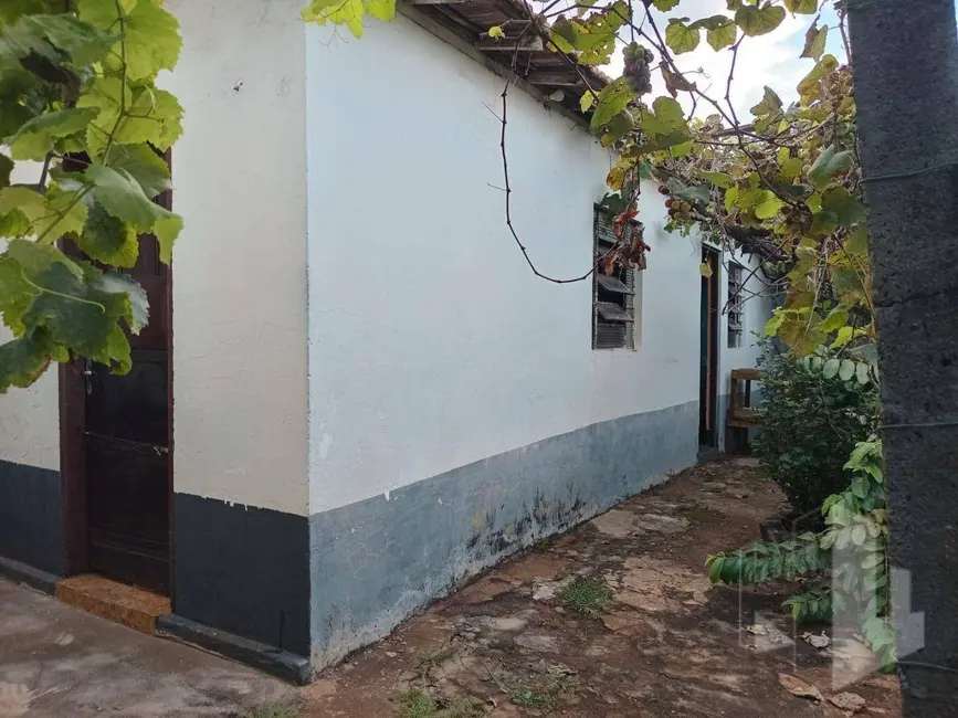 Foto 3 de Casa com 2 quartos à venda, 310m2 em Vila Industrial, Jau - SP