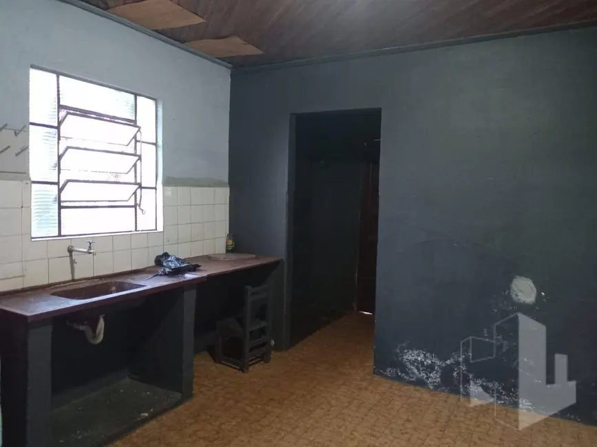 Foto 6 de Casa com 2 quartos à venda, 310m2 em Vila Industrial, Jau - SP
