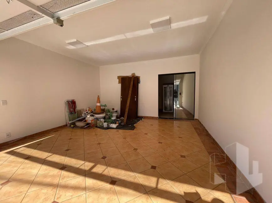 Foto 1 de Kitnet com 1 quarto para alugar, 40m2 em Jardim Regina, Jau - SP
