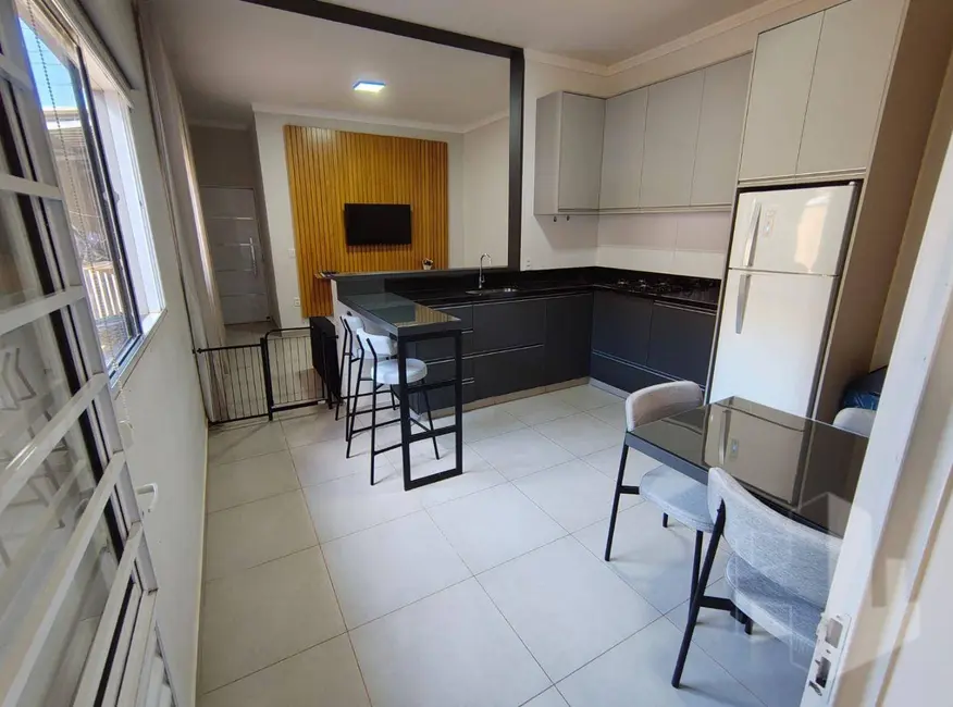 Foto 2 de Casa com 2 quartos à venda, 165m2 em Jardim Dona Emília, Jau - SP