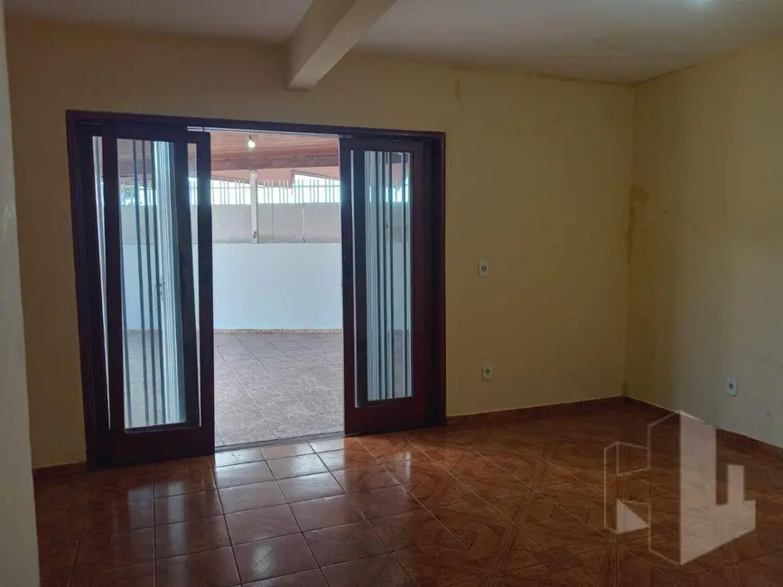 Foto 3 de Casa com 2 quartos para alugar, 300m2 em Jardim Novo Horizonte, Jau - SP