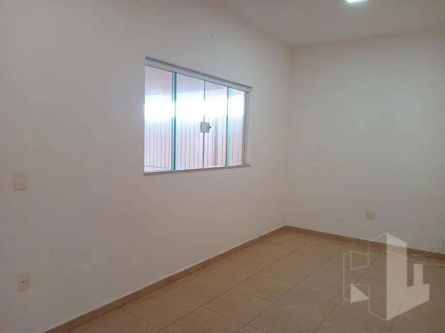 Foto 2 de Casa com 2 quartos à venda e para alugar, 400m2 em Jardim Parati, Jau - SP