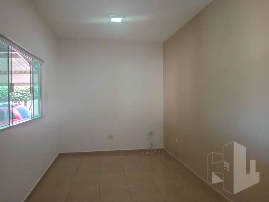 Foto 2 de Casa com 2 quartos à venda e para alugar, 400m2 em Jardim Parati, Jau - SP