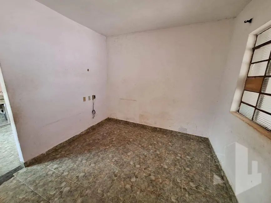 Foto 1 de Casa com 2 quartos à venda, 125m2 em Jardim Netinho Prado, Jau - SP