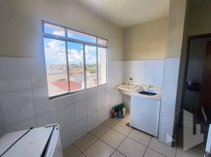 Foto 9 de Apartamento com 1 quarto para alugar, 55m2 em Jardim Rosa Branca, Jau - SP