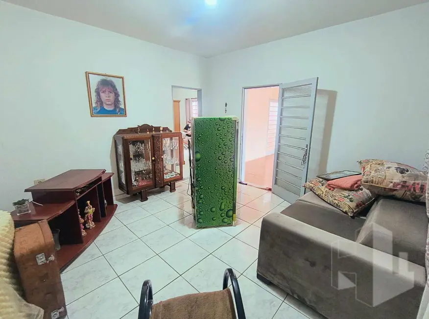 Foto 5 de Casa com 3 quartos à venda, 250m2 em Jardim Itamarati, Jau - SP