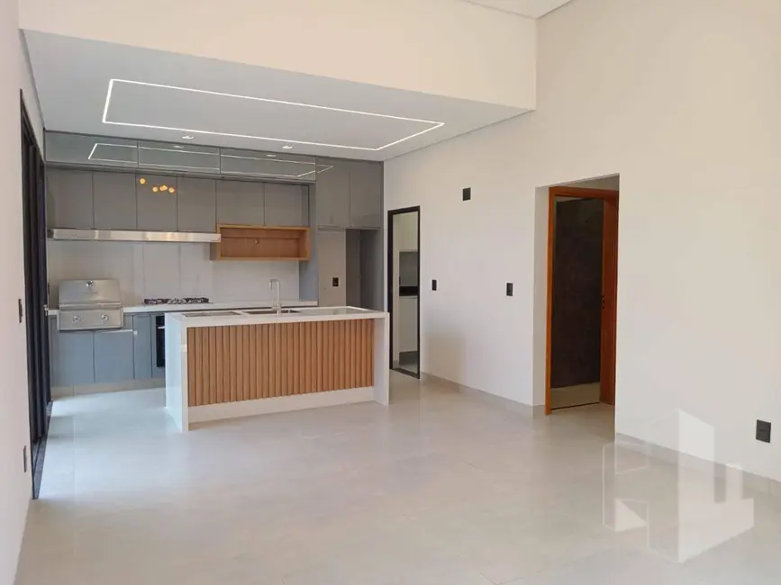 Foto 1 de Casa de Condomínio com 3 quartos à venda, 180m2 em Jardim Europa, Jau - SP