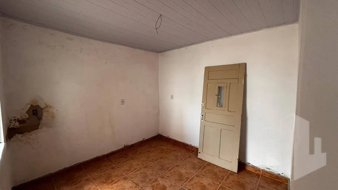 Foto 3 de Casa com 2 quartos à venda, 110m2 em Jardim Antonina, Jau - SP