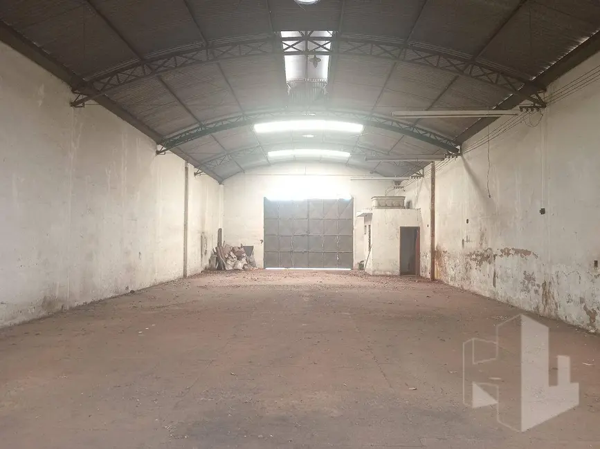 Foto 3 de Armazém / Galpão à venda, 250m2 em Chácara Flora, Jau - SP
