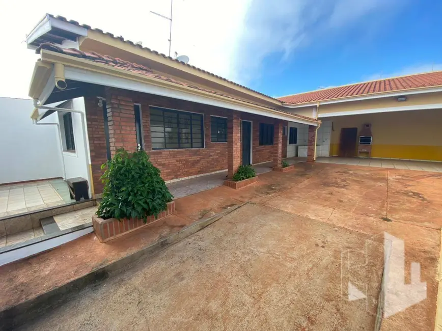 Foto 1 de Casa com 2 quartos à venda, 250m2 em Jardim Nova Jaú, Jau - SP