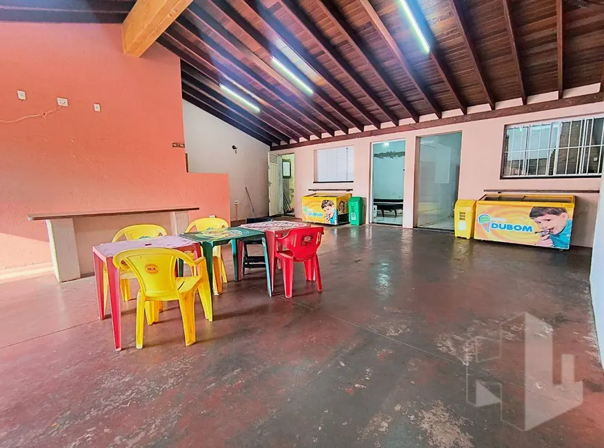 Foto 5 de Casa com 2 quartos para alugar, 300m2 em Jardim Parati, Jau - SP