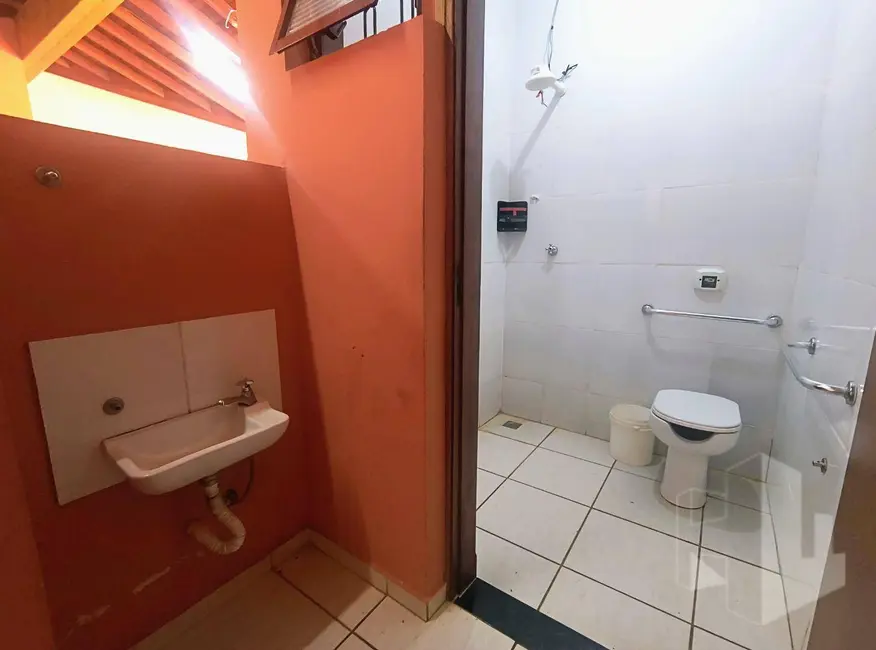 Foto 7 de Casa com 2 quartos para alugar, 300m2 em Jardim Parati, Jau - SP