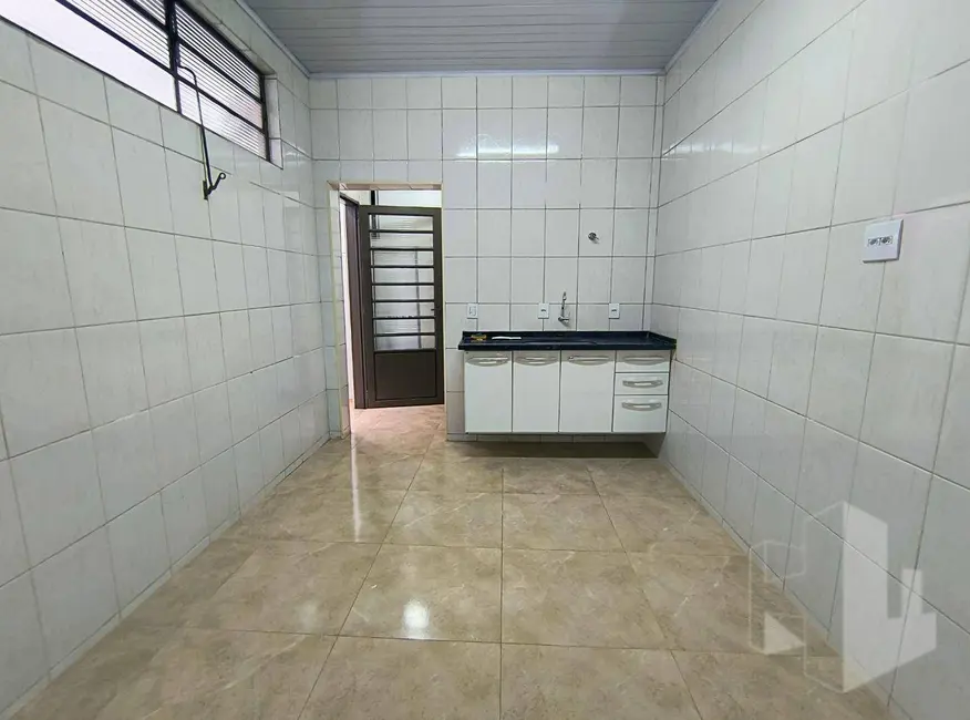 Foto 1 de Casa com 3 quartos para alugar, 240m2 em Vila Hilst, Jau - SP