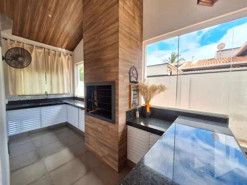 Foto 5 de Casa de Condomínio com 3 quartos à venda, 1000m2 em Jau - SP