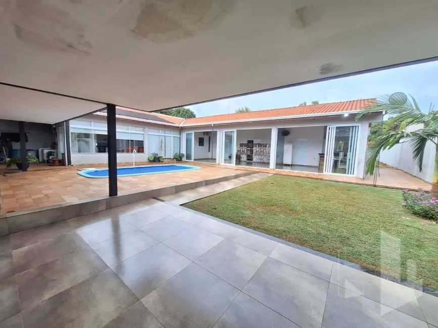 Foto 2 de Casa de Condomínio com 3 quartos à venda, 1000m2 em Jau - SP