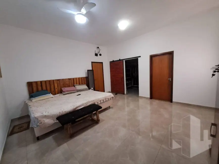 Foto 9 de Casa com 3 quartos à venda, 360m2 em Jardim Juliana, Jau - SP