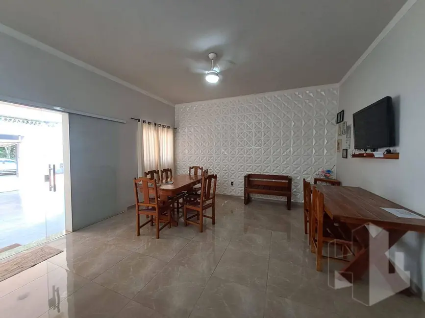 Foto 4 de Casa com 3 quartos à venda, 360m2 em Jardim Juliana, Jau - SP