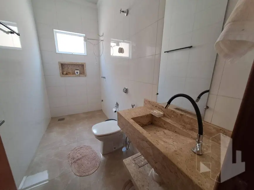 Foto 6 de Casa com 3 quartos à venda, 360m2 em Jardim Juliana, Jau - SP