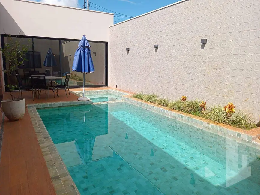 Foto 1 de Casa de Condomínio com 3 quartos à venda, 372m2 em Condomínio Flamboyant, Jau - SP