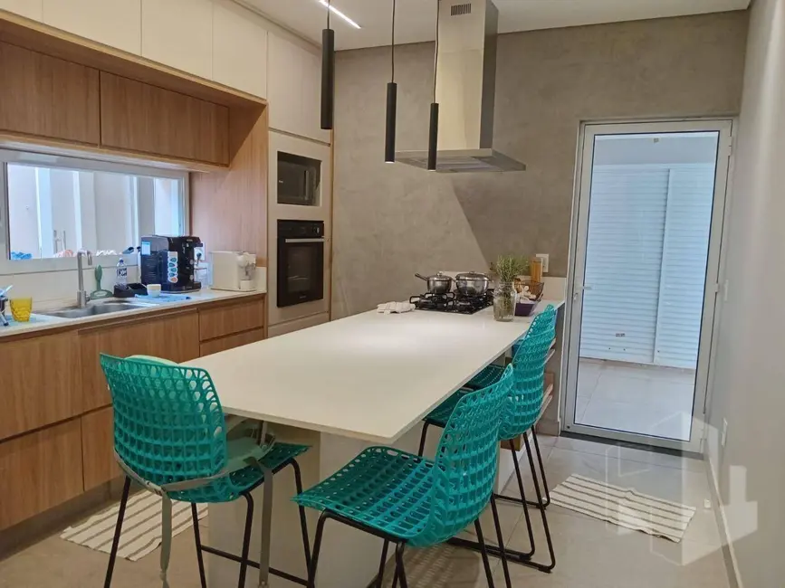 Foto 6 de Casa de Condomínio com 3 quartos à venda, 372m2 em Condomínio Flamboyant, Jau - SP