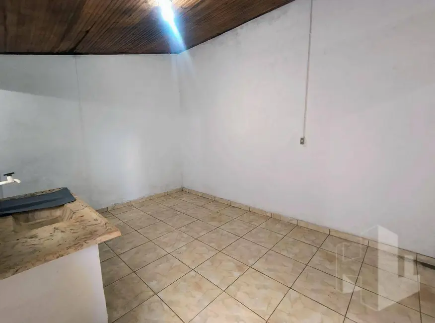 Foto 3 de Casa com 1 quarto para alugar, 100m2 em Distrito de Potunduva (Potunduva), Jau - SP